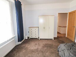 11 Magdalene Road