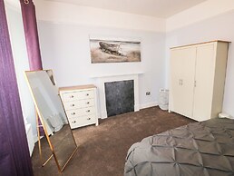 11 Magdalene Road