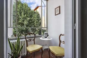 Oltrarno Modern Apartment in Florence