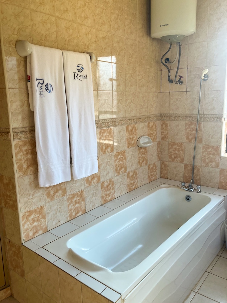 Rwizi Arch Hotel