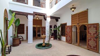 Dar En-Nawat