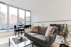 Trafalgar Square by Excel Apartments