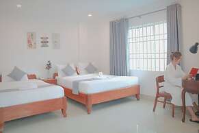 White Corner Hotel