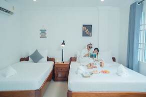 White Corner Hotel