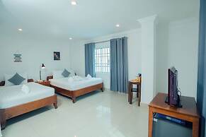 White Corner Hotel