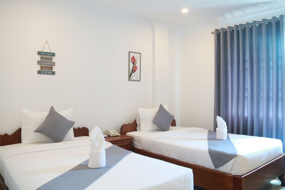 White Corner Hotel
