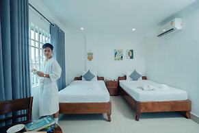 White Corner Hotel
