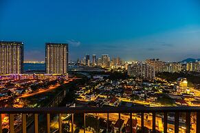 The Landmark by The Only Bnb
