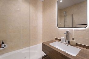 Nasma Luxury Stays - Marina Pinnacle