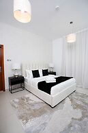 Nasma Luxury Stays - Marina Pinnacle