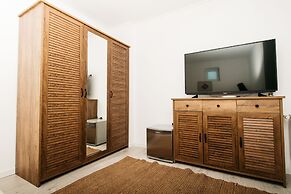 EVRA APARTMENTS