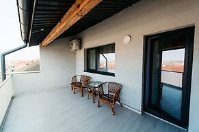 EVRA APARTMENTS