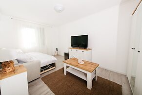 EVRA APARTMENTS
