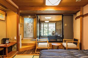 Nikko Garden Hotel