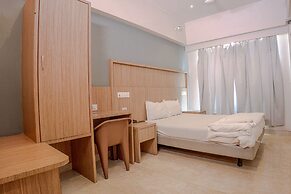 KJSP SEASONS HOTEL