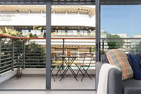 New & Bright 2BR with Balcony near Beach