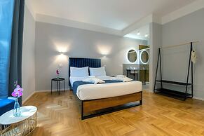 Carrara24