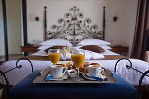 HOTEL COLOMBE