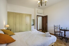 Florence Apartment