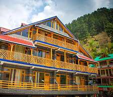 Cafe Saffron & Cottages