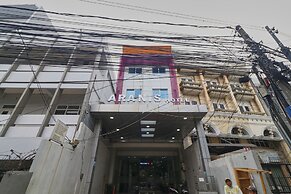 Aranis Hotel