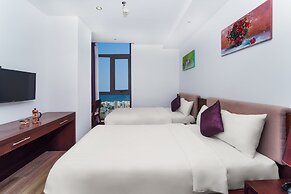 Golden Sun Hotel