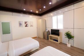 TTR Vincent Hotel
