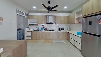 Alyssa Dwiputra Homestay