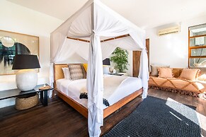 Stunning 4BR Private Villa in Canggu