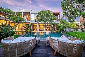 Stunning 4BR Private Villa in Canggu
