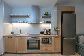 Ammos Luxury Suites