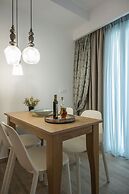 Ammos Luxury Suites