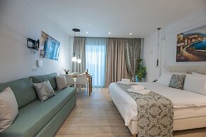 Ammos Luxury Suites