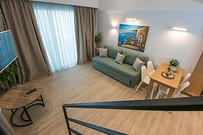 Ammos Luxury Suites