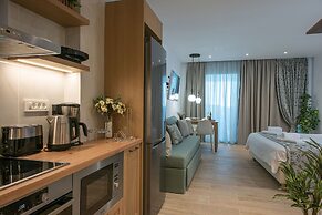 Ammos Luxury Suites