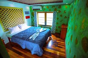 Premium Houseboat