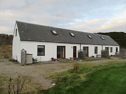 Kestrel, Longhouse Cottages