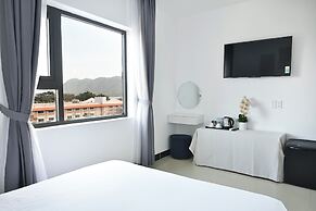 Horizon Con Dao Hotel