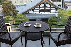 Rinn Gion Hanatouro