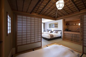 Rinn Gion Hanatouro