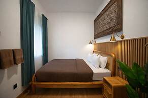 Snooze Hostel Malang