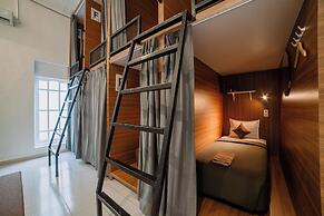 Snooze Hostel Malang