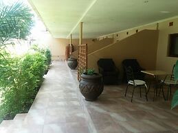 Shamba Lodge