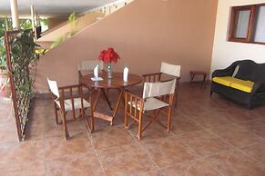 Shamba Lodge