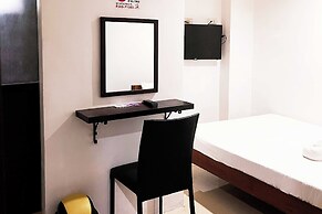 FB Budgetel Suites