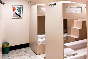 FB Budgetel Suites