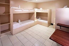 FB Budgetel Suites