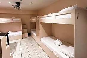 FB Budgetel Suites
