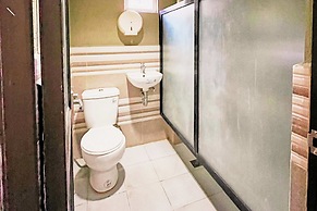 FB Budgetel Suites