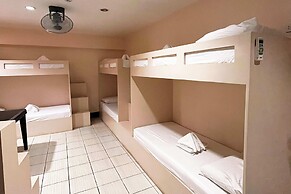 FB Budgetel Suites